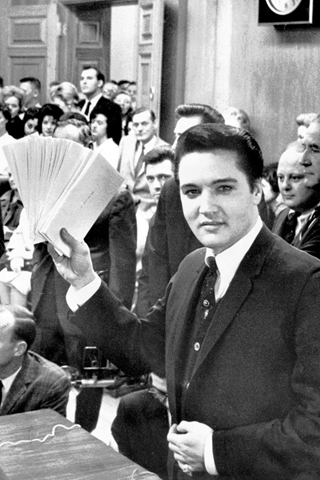 elvis his generosity was amazing www iheartelvis net elvis presley graceland christmas mansion
